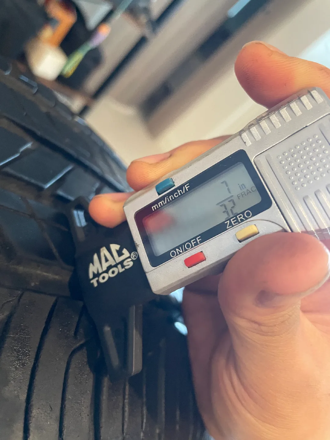 Used 2 tires in sale Kinergy GT All season Tires - 215/55R17 94H image indicator(4)