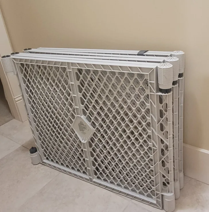 Convertible Baby/Pet Gate & Play Yard thumbnail