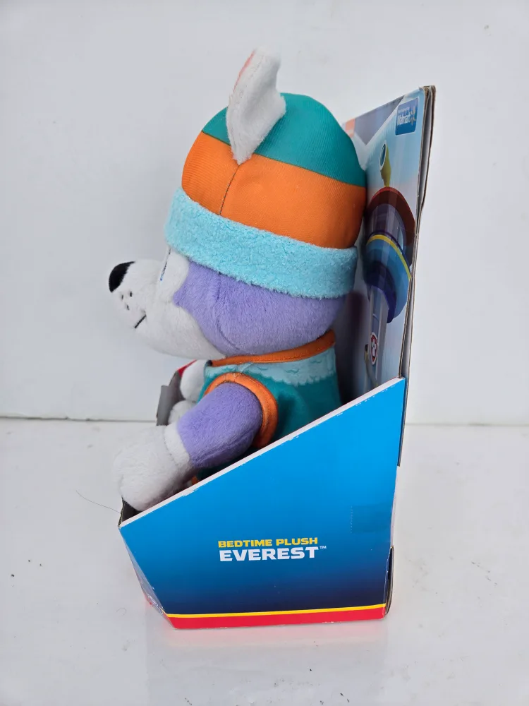 PAW Patrol, Bedtime Plush Everest with Reversible Outfit image indicator(2)
