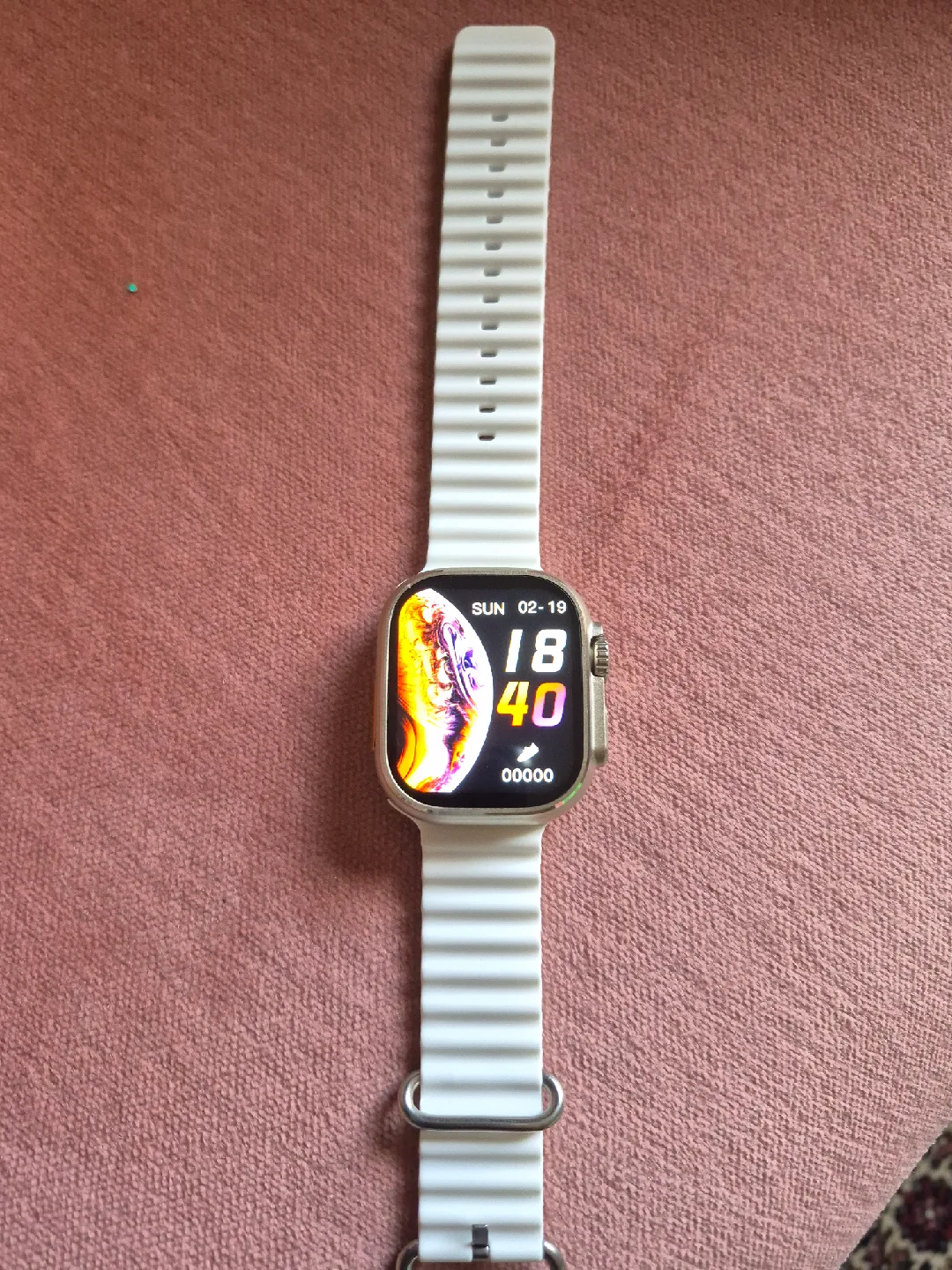 Apple Watch Ultra 49mm Titanium Case image indicator(5)