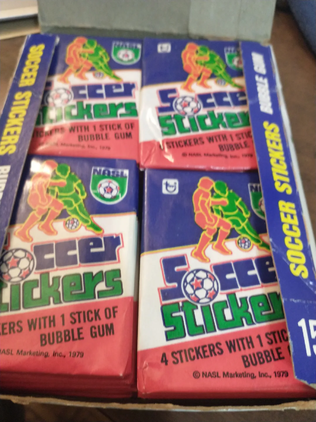 1979 Topps NASL stickers box of 36 packs image indicator(3)
