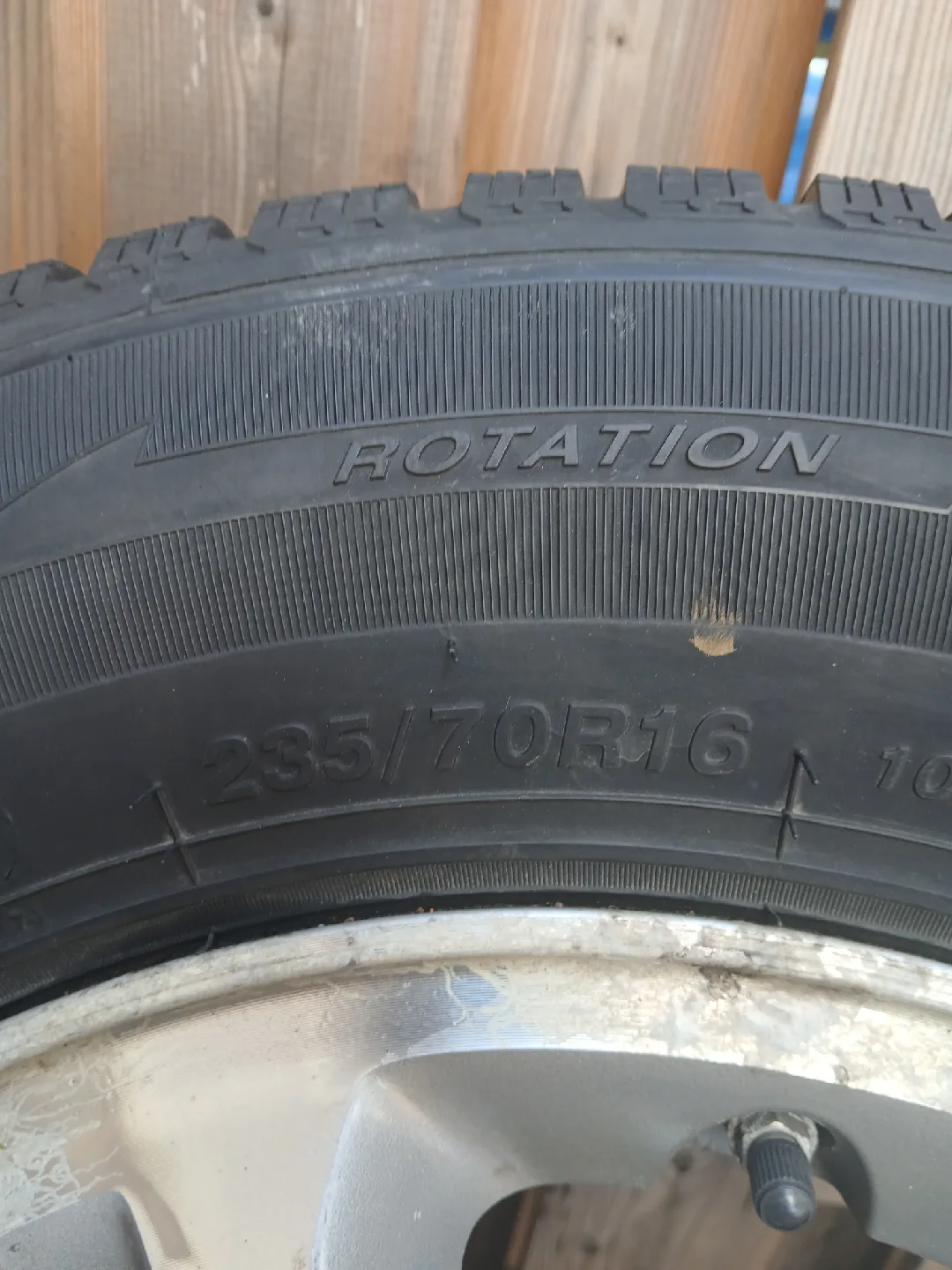 Set of 4 Used Winter Tires image indicator(9)