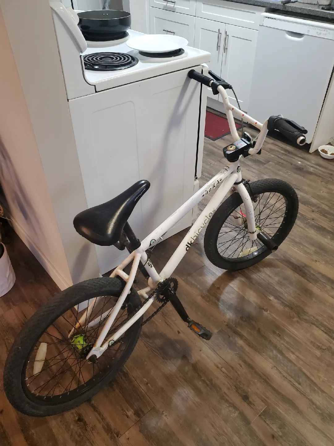 DK Bicycles BMX Bike - White image indicator(5)