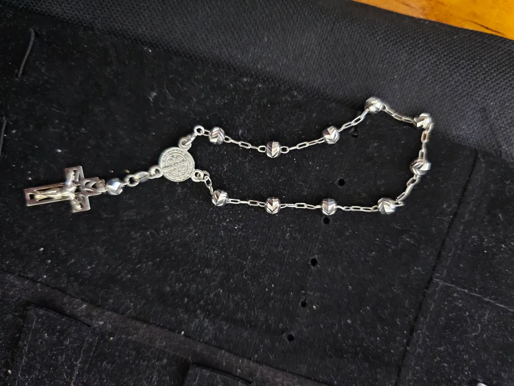 Silver Rosary Bracelet image indicator(2)