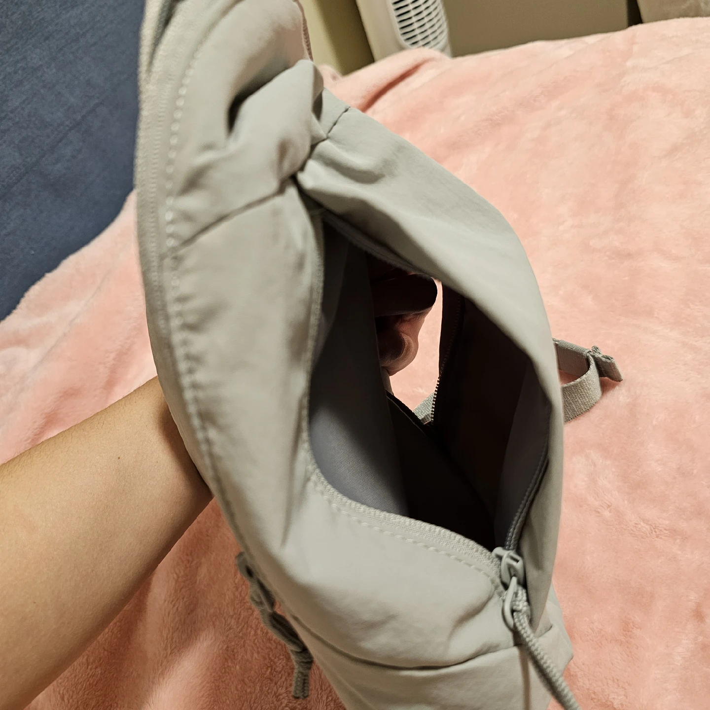 UNIQLO Shoulder Bag - photo 4