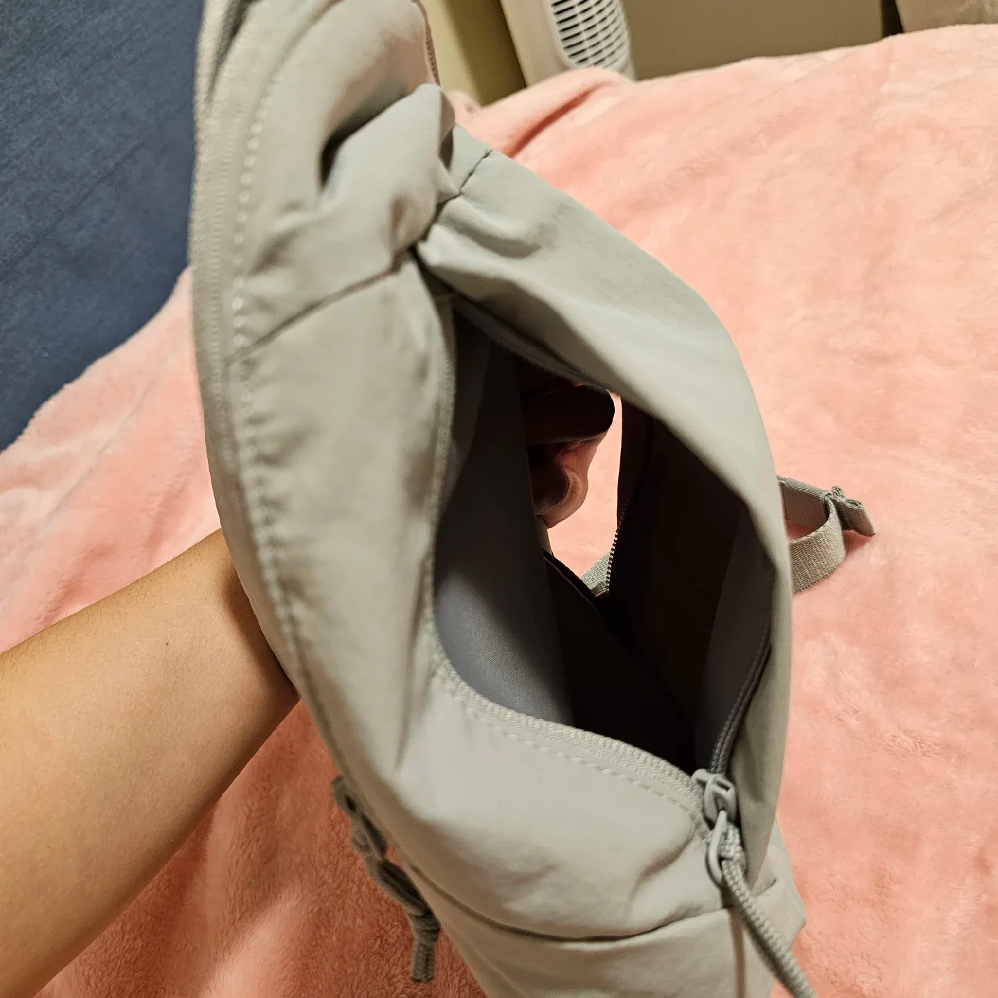 UNIQLO Shoulder Bag image indicator(4)