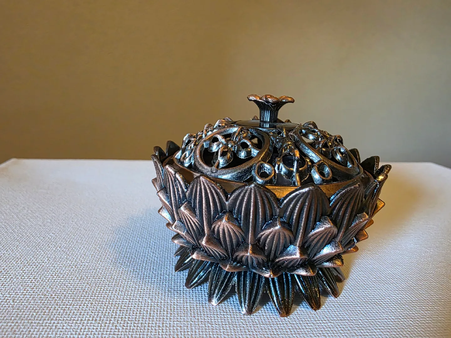 zinc alloy Incense lotus  Burner