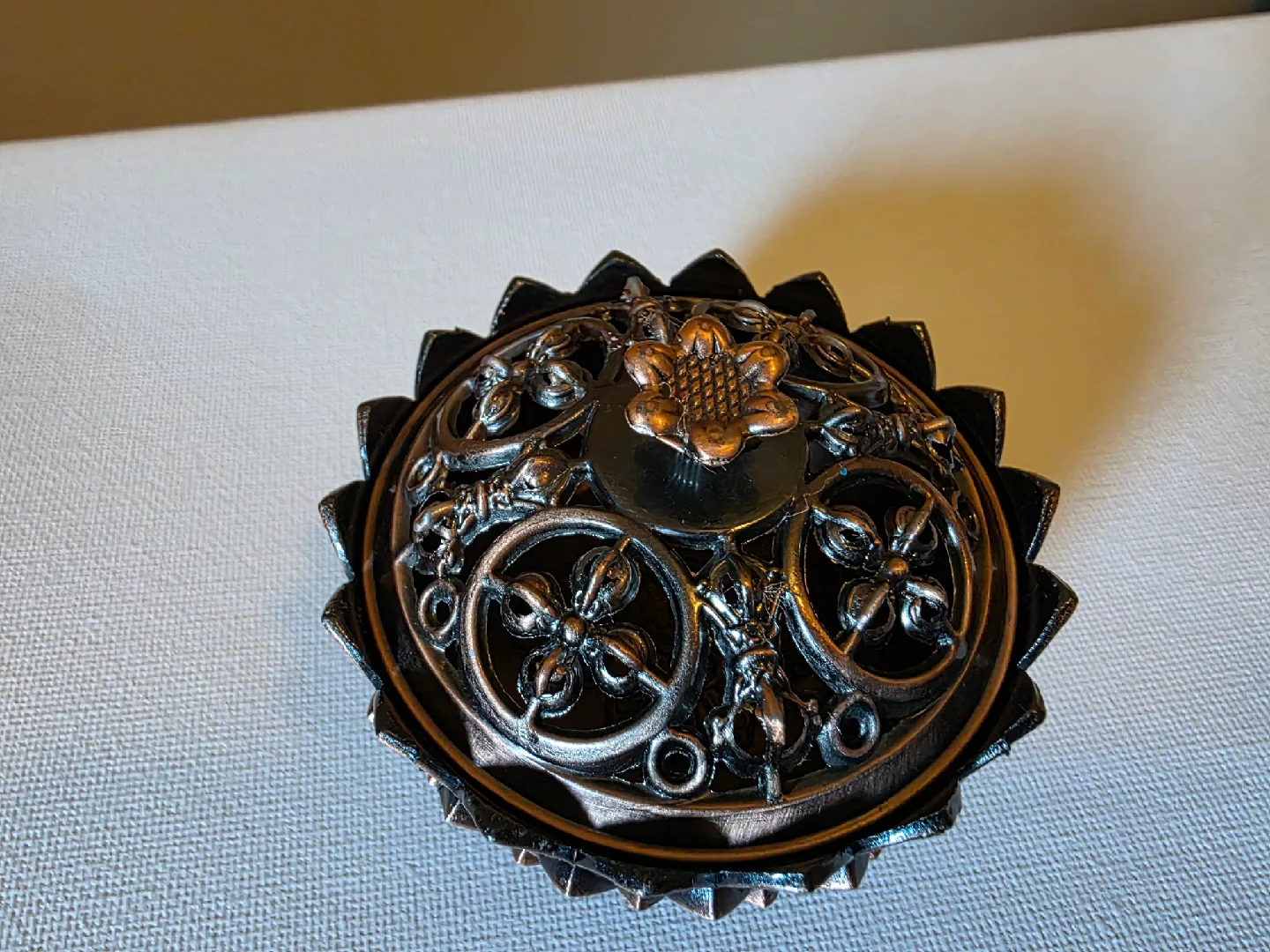 zinc alloy Incense lotus  Burner image indicator(2)