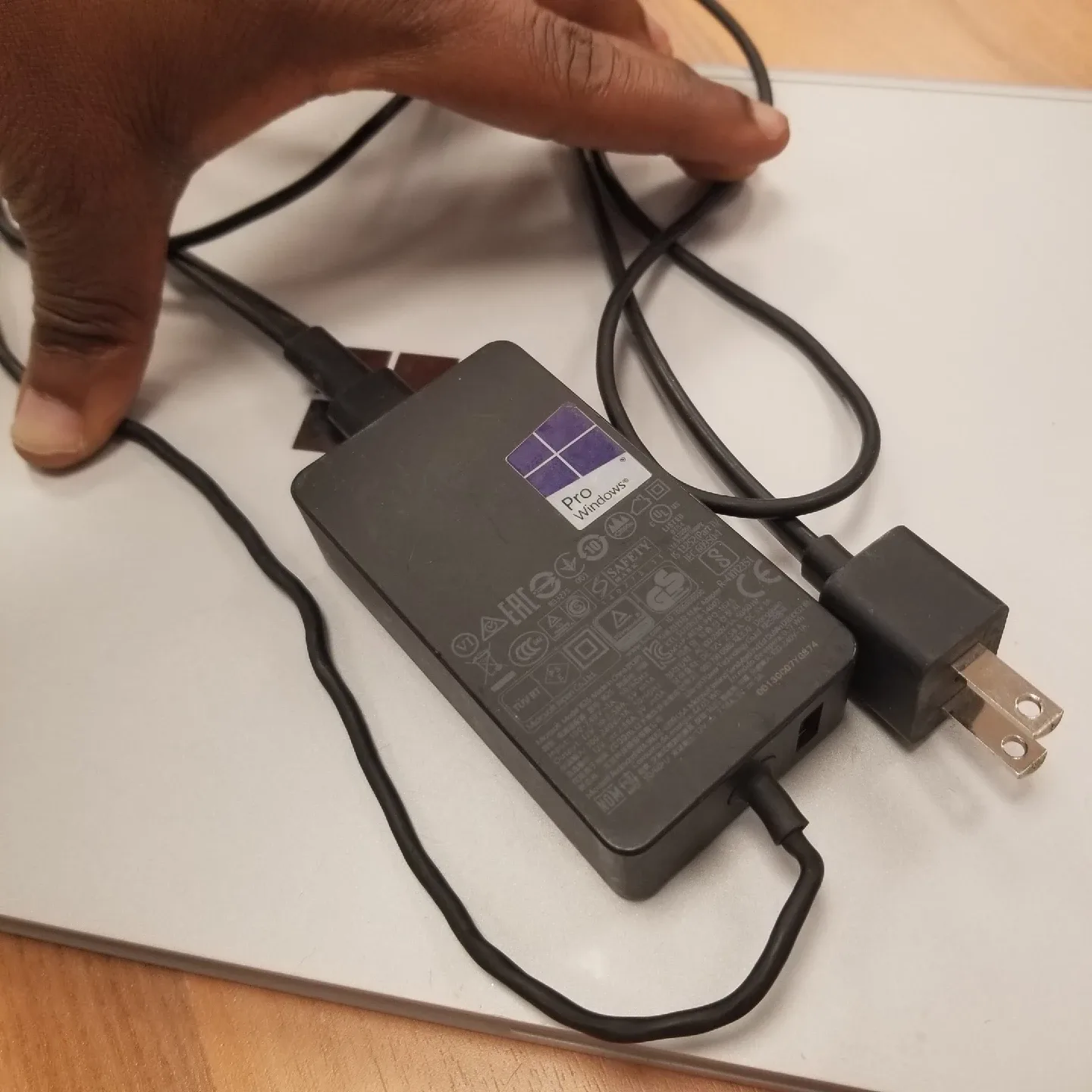 Microsoft Surface Book 13.5" Core i5 8GB RAM 120GB SSD image indicator(6)