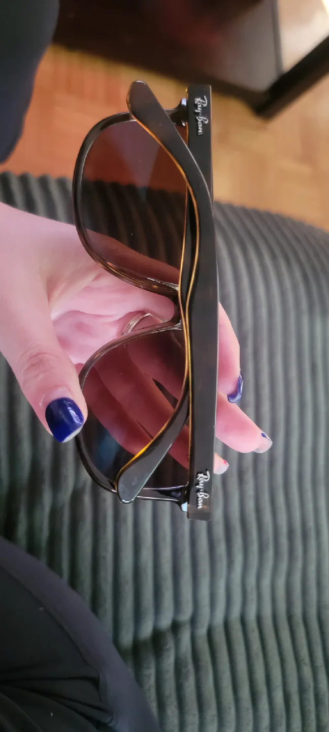 Ray-Ban Polarized Sunglasses image indicator(5)