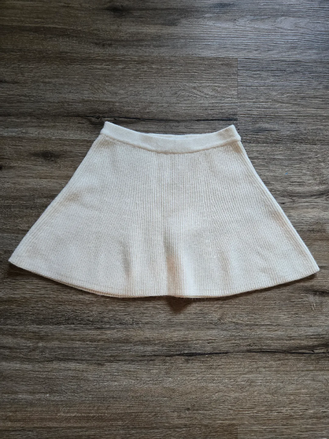 Zara girls Cream Knit Mini Skirt size 9/10y thumbnail
