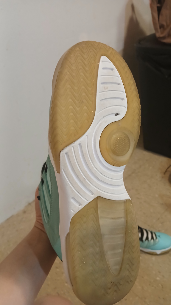 Men jordans used twices size 8 - photo 2