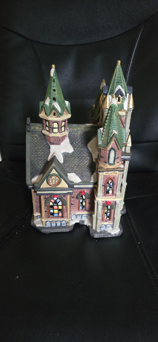 Ceramic Christmas Village Buildings - photo 5