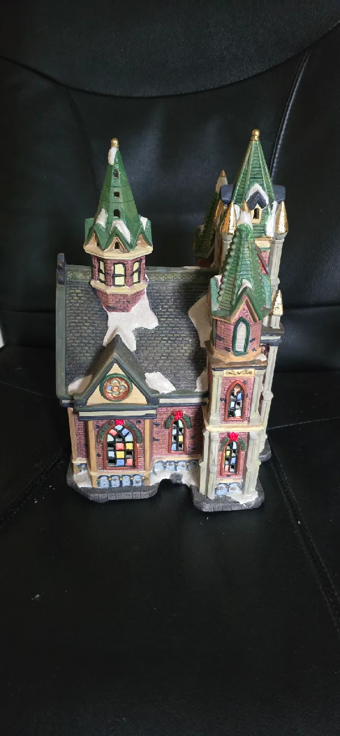 Ceramic Christmas Village Buildings image indicator(5)