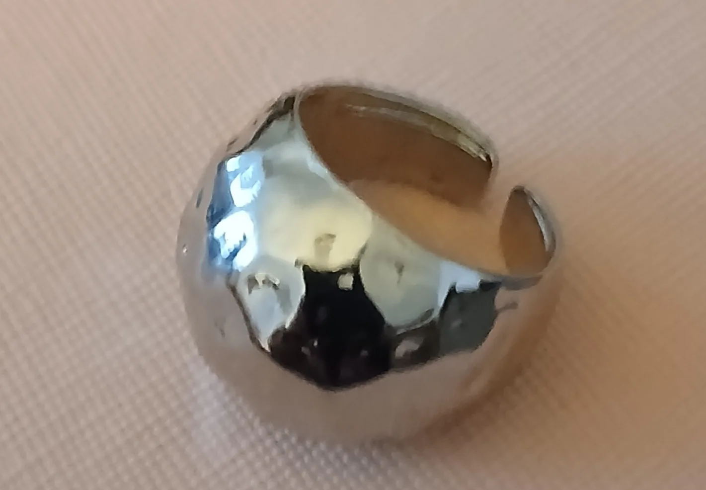 Silver Tone Ring and Teardrop Earrings image indicator(5)