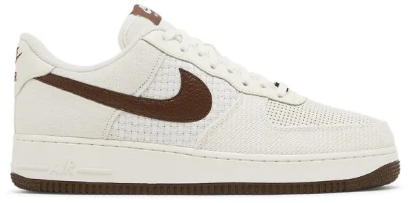 Nike Air Force 1'07 'SNKRS Day' Sneakers thumbnail