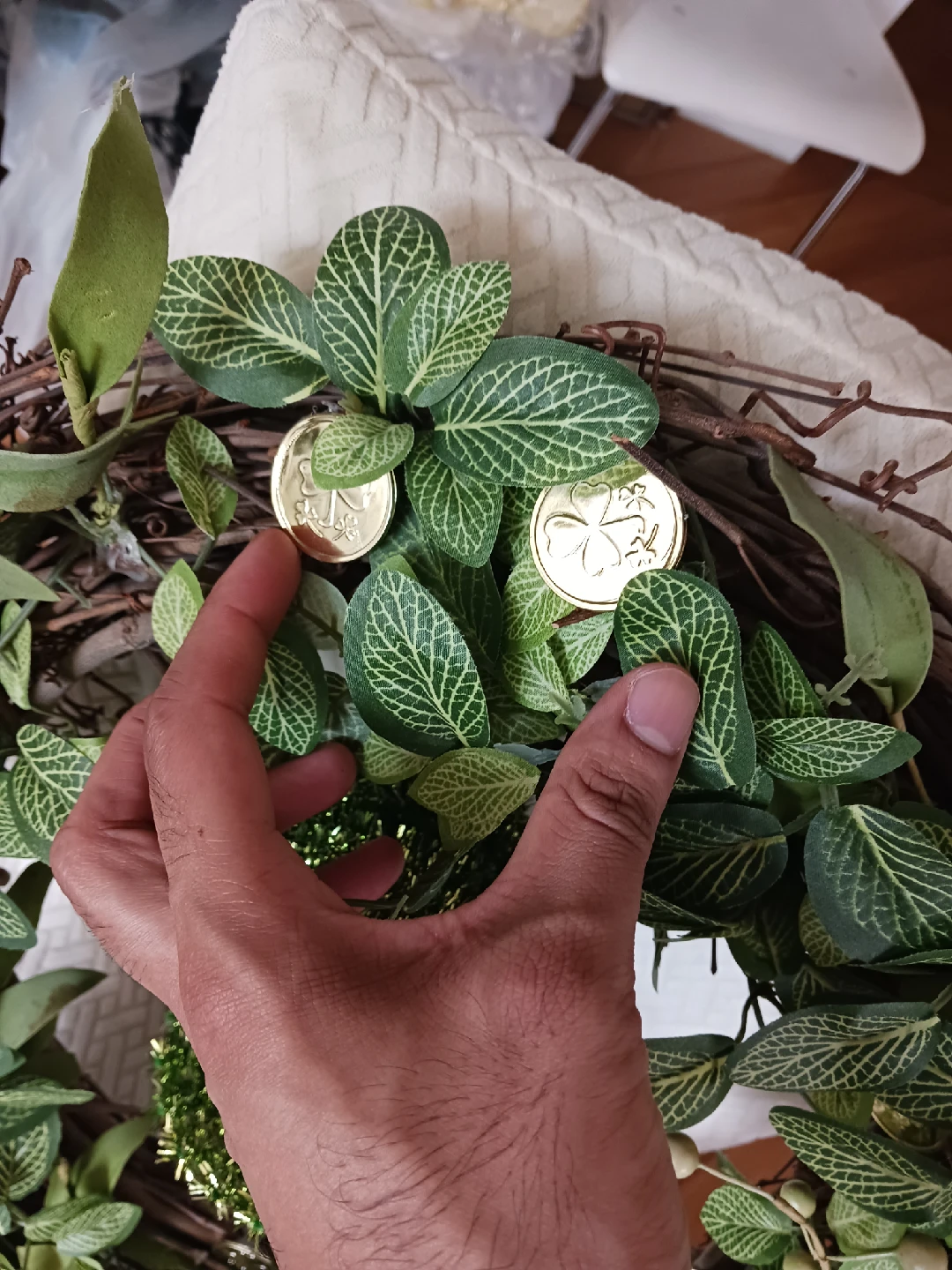 St. Patrick’s Day Green Leaf Wreath – Door or Wall Decor - photo 3