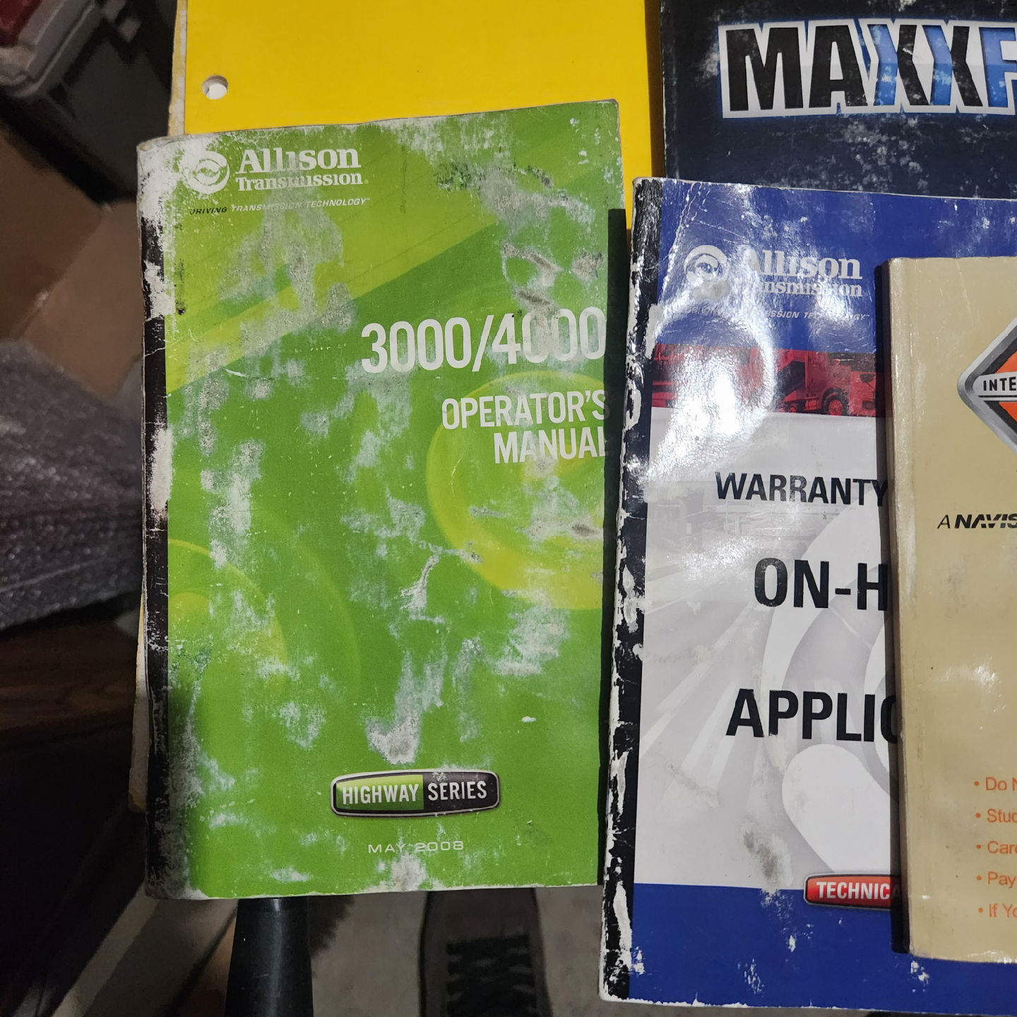 Truck Manuals: International Allison, Navistar, Thermo King - photo 3