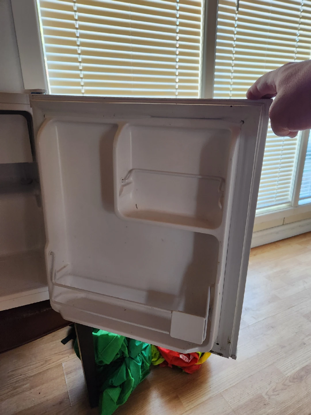 Hamilton Beach Mini Fridge - photo 3