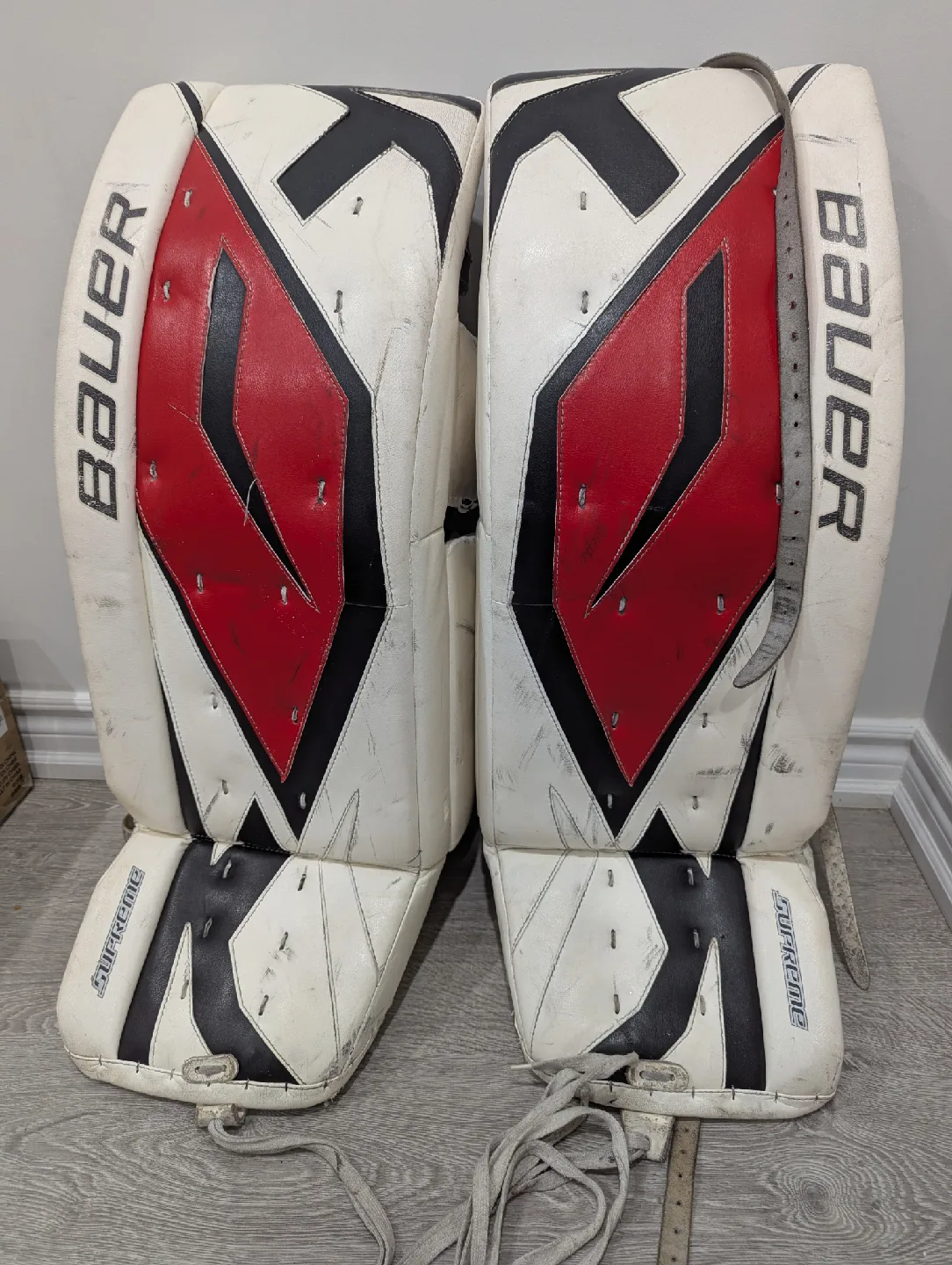 Bauer Hockey Goalie Equipment Set image indicator(2)