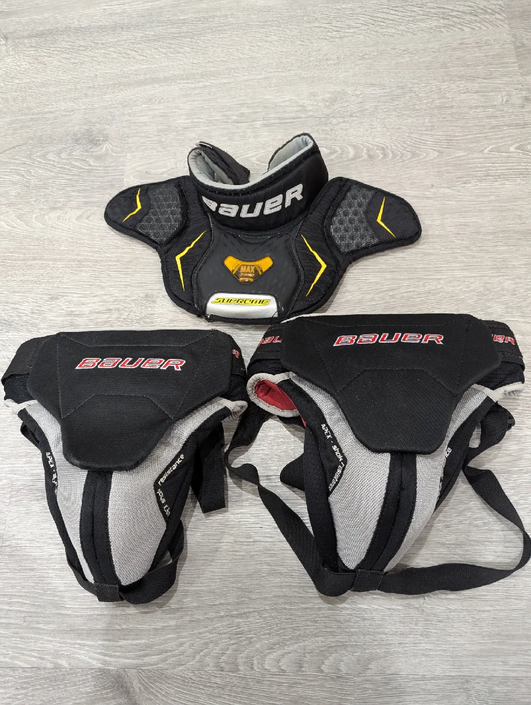 Bauer Hockey Goalie Equipment Set image indicator(4)