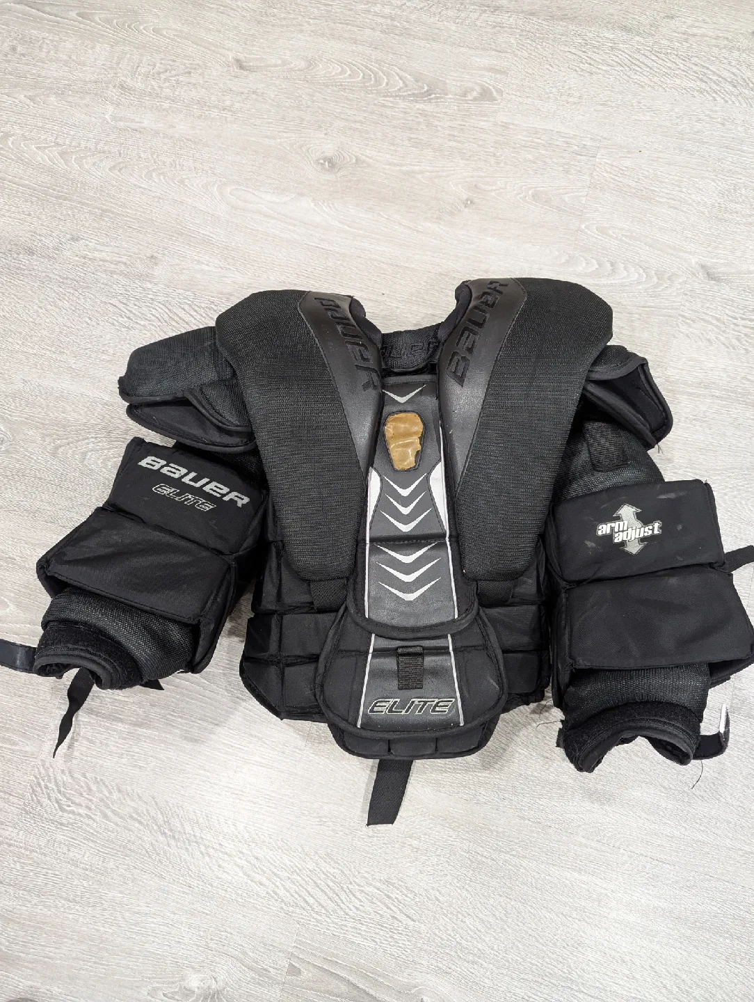 Bauer Hockey Goalie Equipment Set image indicator(8)