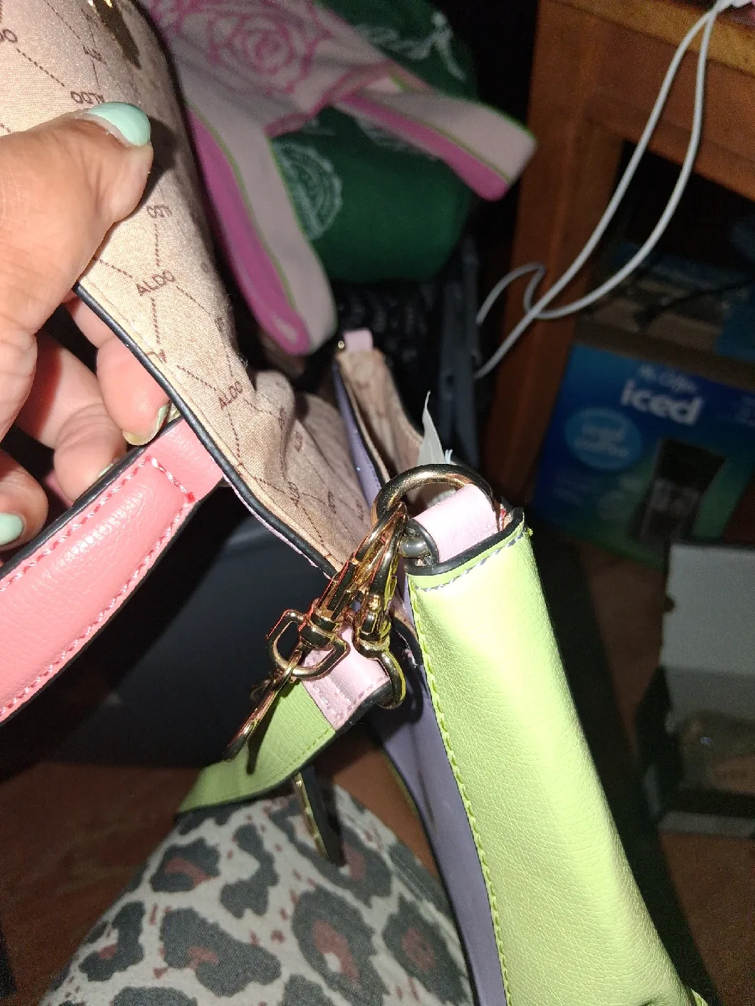 Aldo handbag image indicator(3)