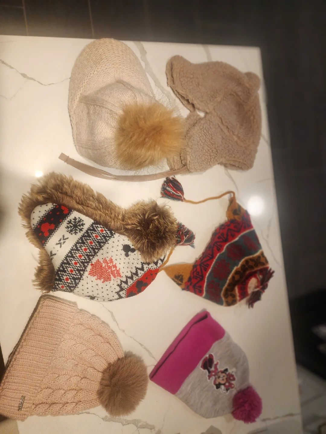 Assorted Kids Winter Hats image indicator(2)