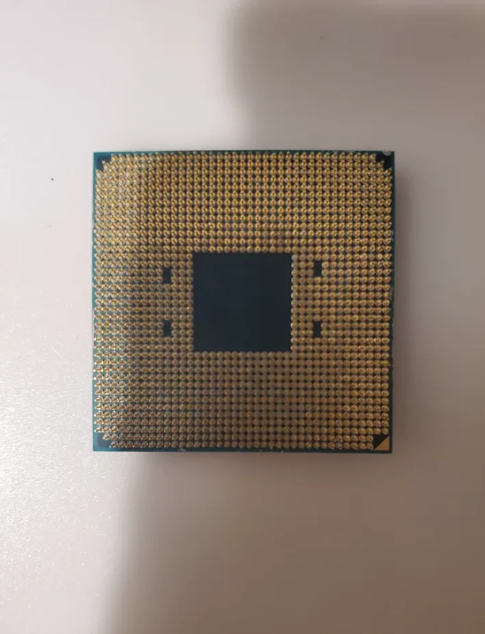 AMD Ryzen 5 5500 (Untested – For Parts or Repair) image indicator(2)