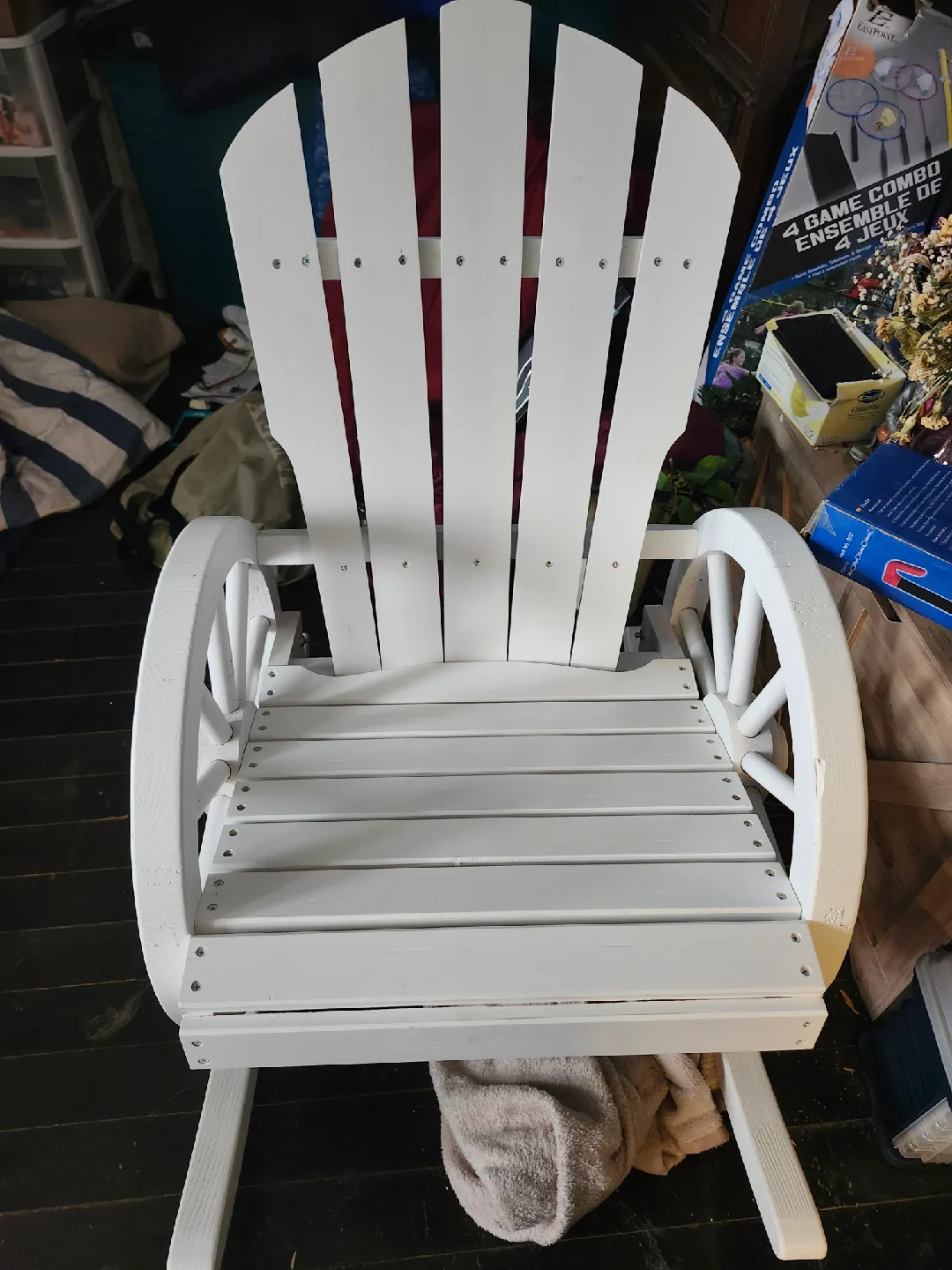 White Wooden Wagon Wheel Rocking Chair image indicator(2)