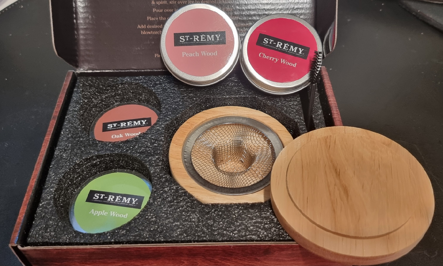NEED TO GO!!! St-Rémy Signature Cocktail Smoking Kit - photo 3