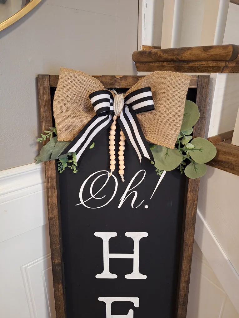 Oh Hello, Porch Leaner image indicator(2)