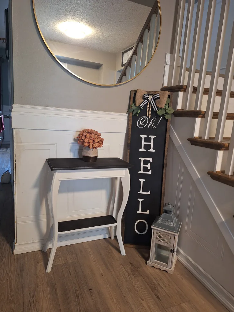 Oh Hello, Porch Leaner image indicator(4)