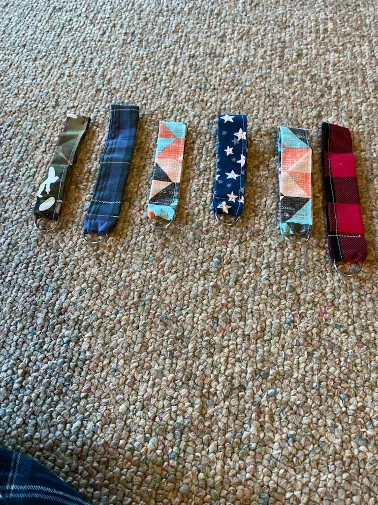 Handmade Fabric keychain image indicator(4)