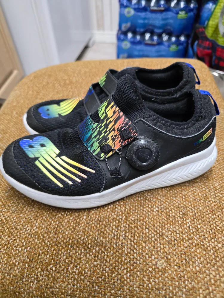 New Balance Kids' Sneakers - Size 3 US image indicator(2)