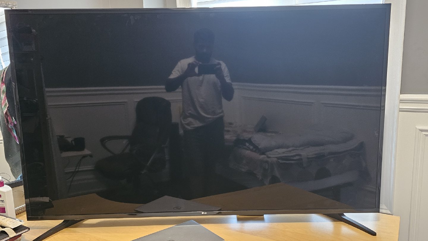 LG 65UH5500 65" 4K Ultra HD TV selling as is