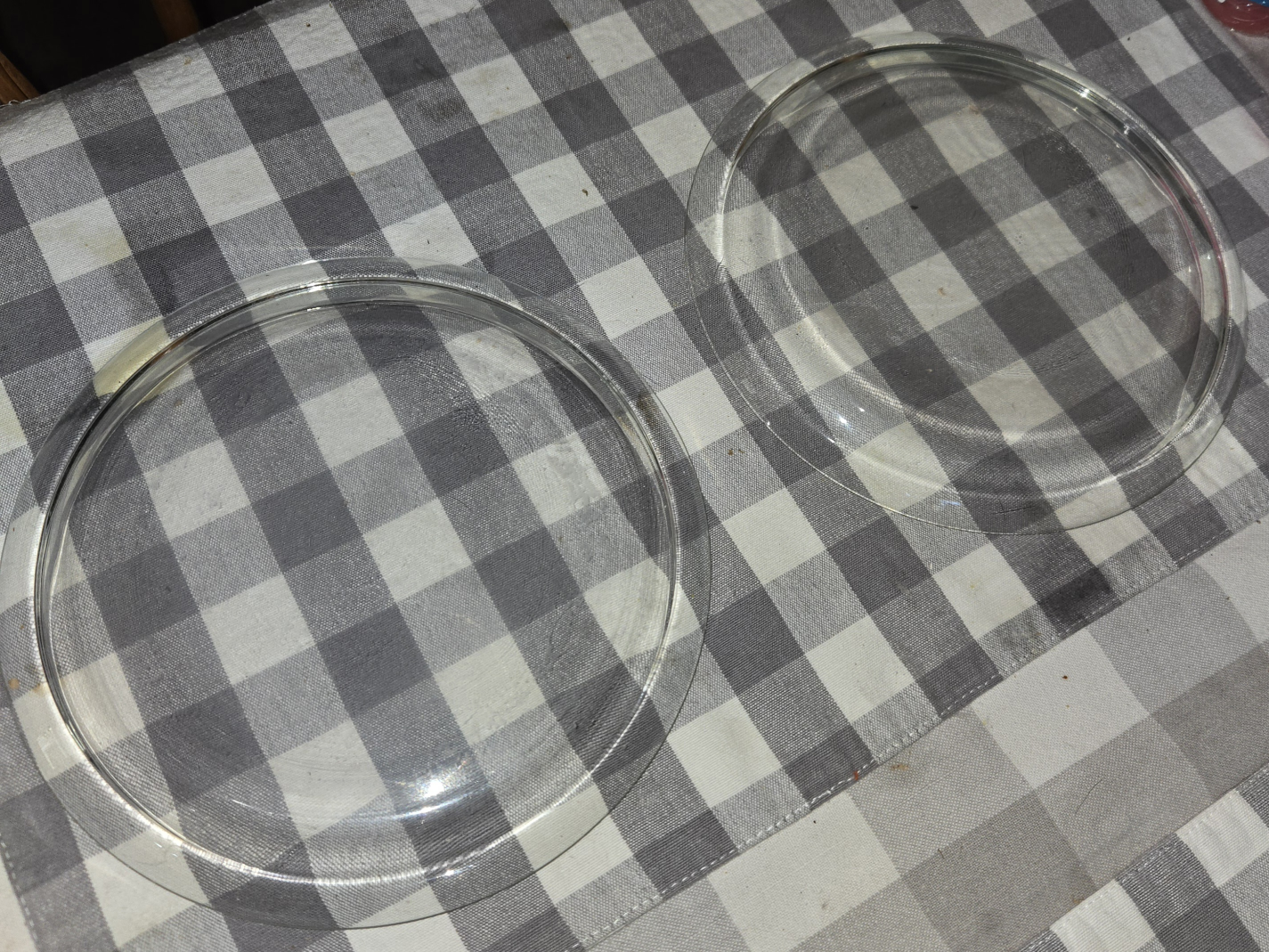 Two Clear Glass Plates - photo 3