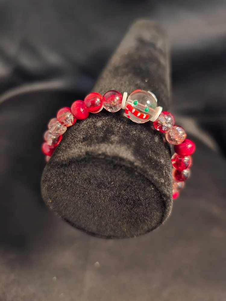 Handmade Christmas Beaded Bracelet image indicator(4)