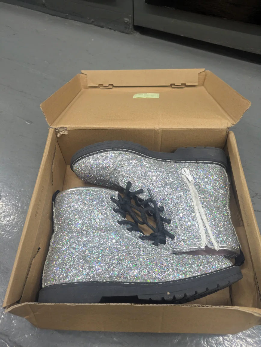 Steve Madden Glitter Ankle Boots - Size 4 image indicator(3)