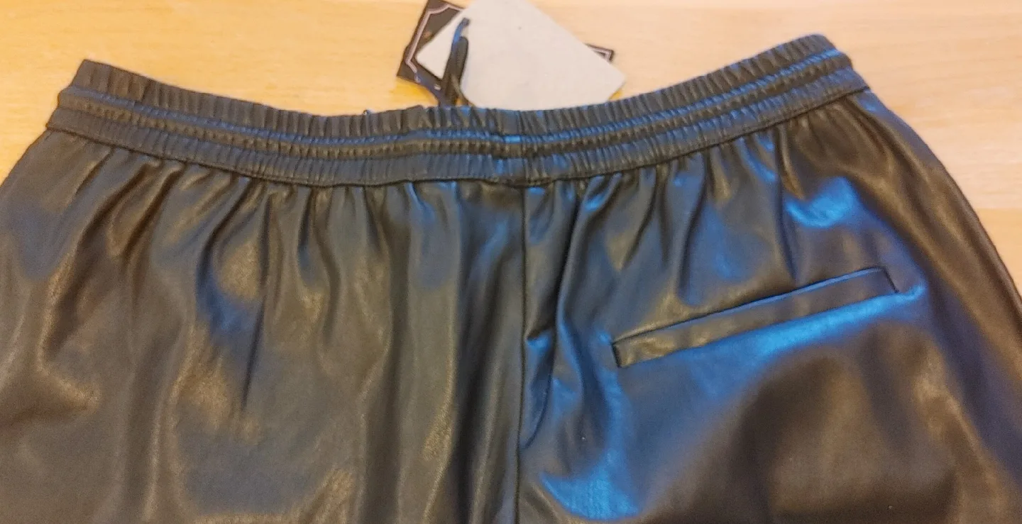 Ci Sono Black Vegan Leather Pants - Size XL image indicator(7)