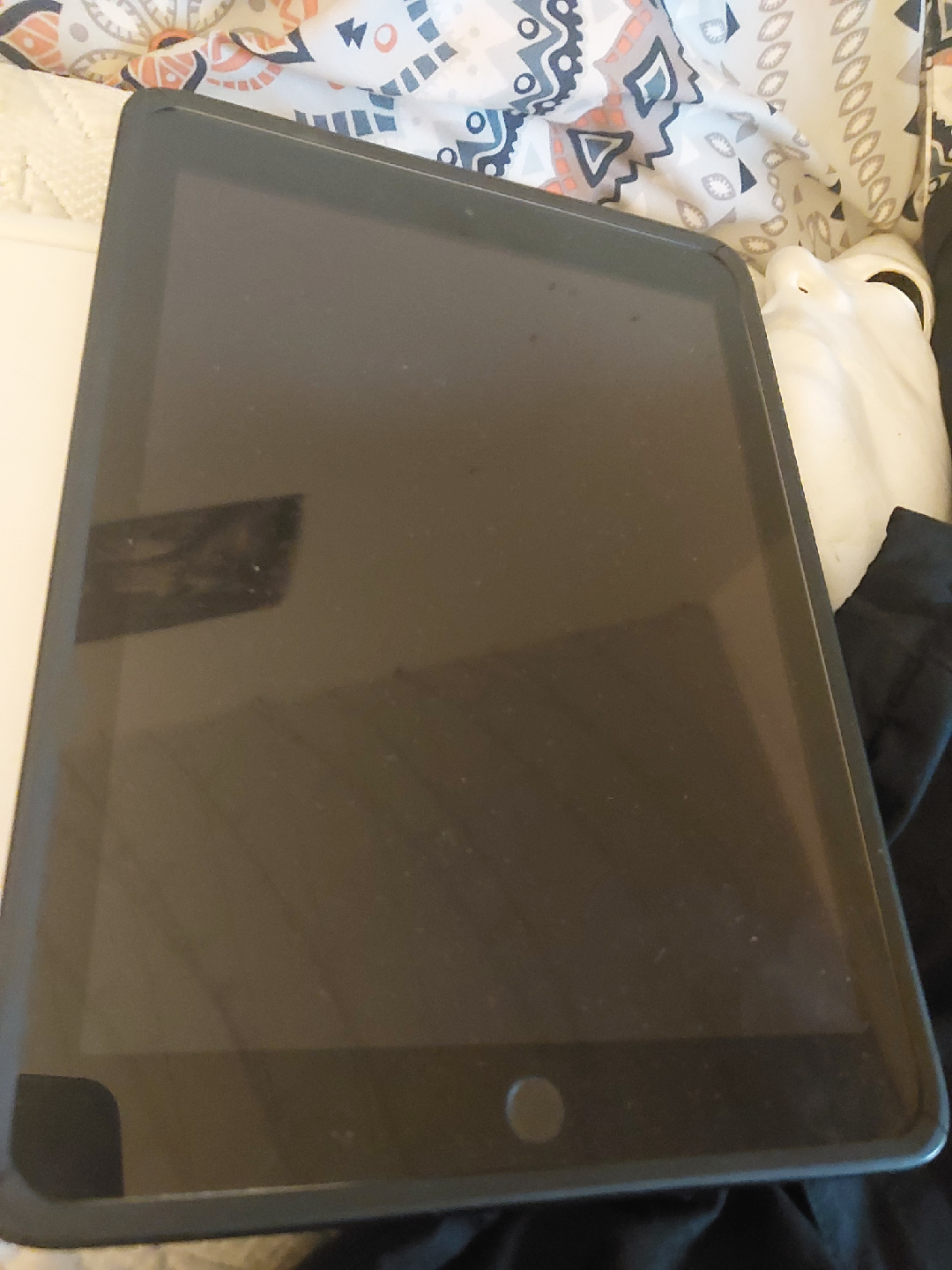 Apple iPad - Great Condition - photo 2