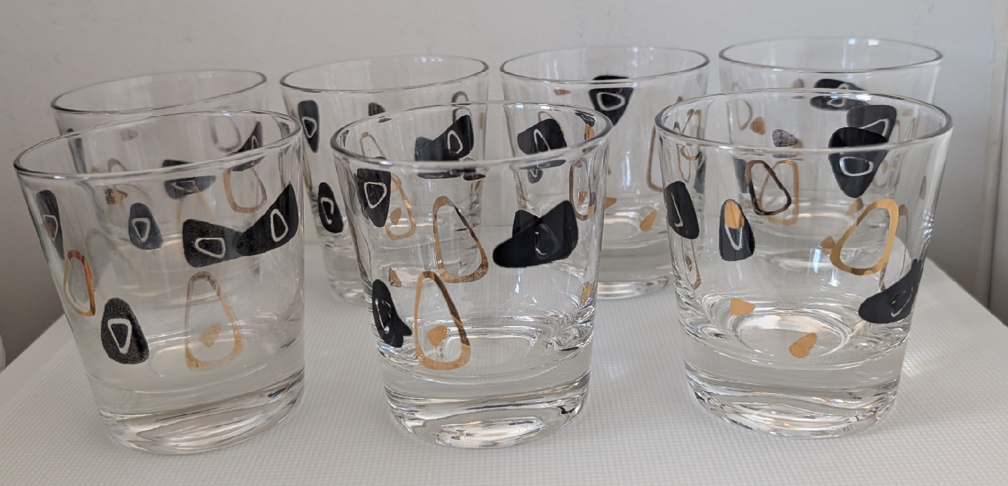 7 Atomic Amoeba Boomerang tumblers