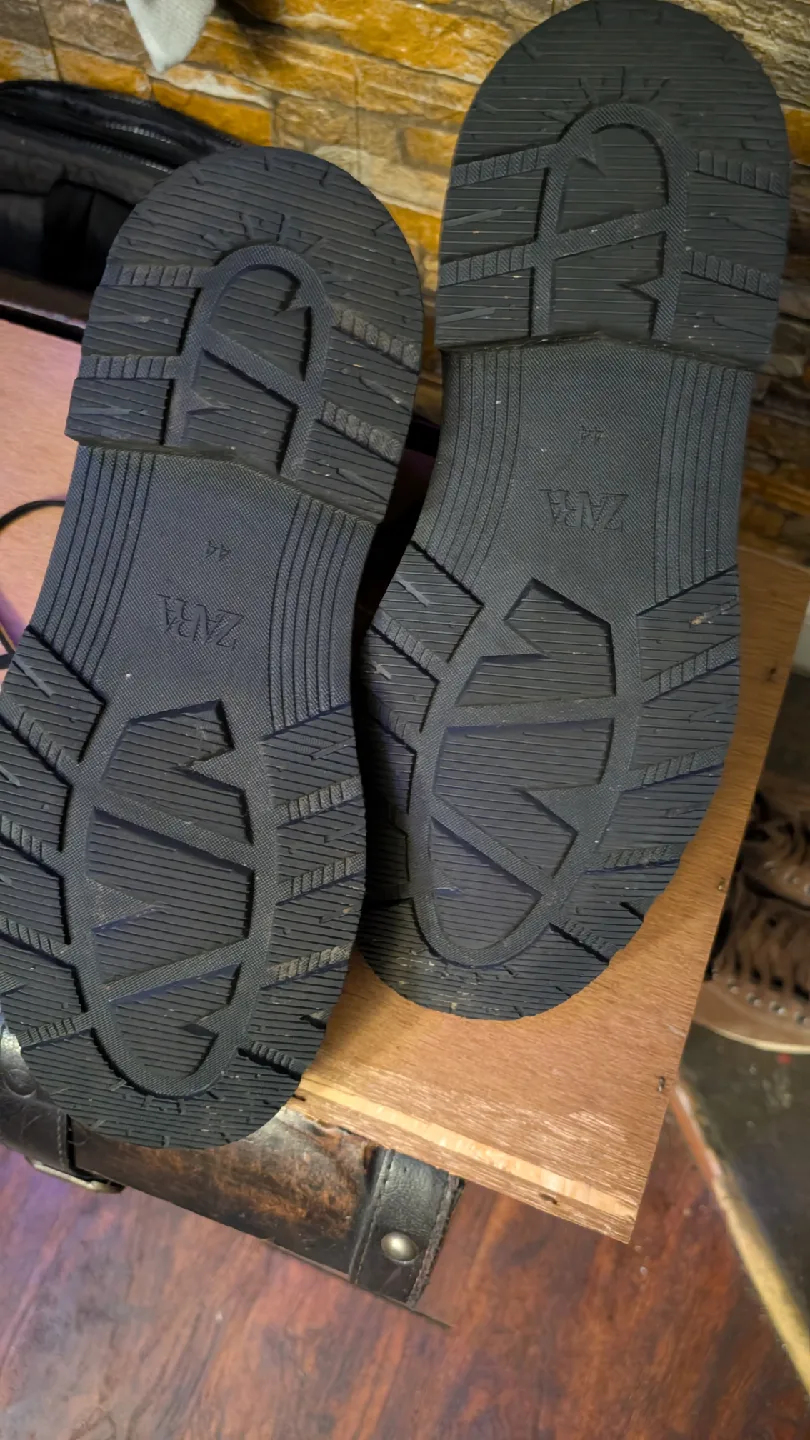 Zara Black Leather Boots Size 44 image indicator(4)