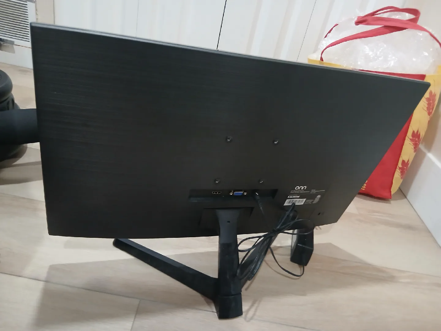 onn. 24 inch Monitor image indicator(2)