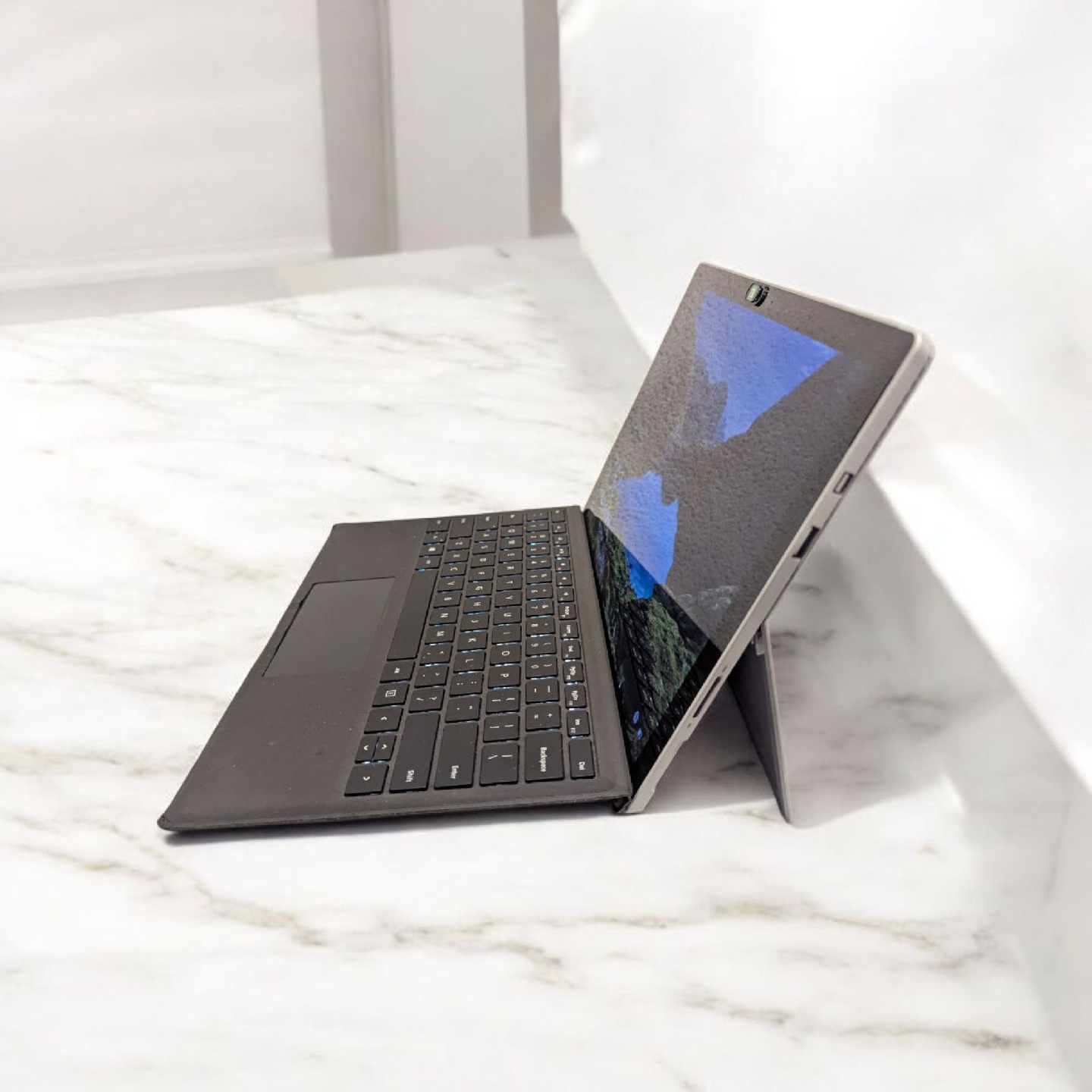 Microsoft Surface Laptop Go 2 - Black
