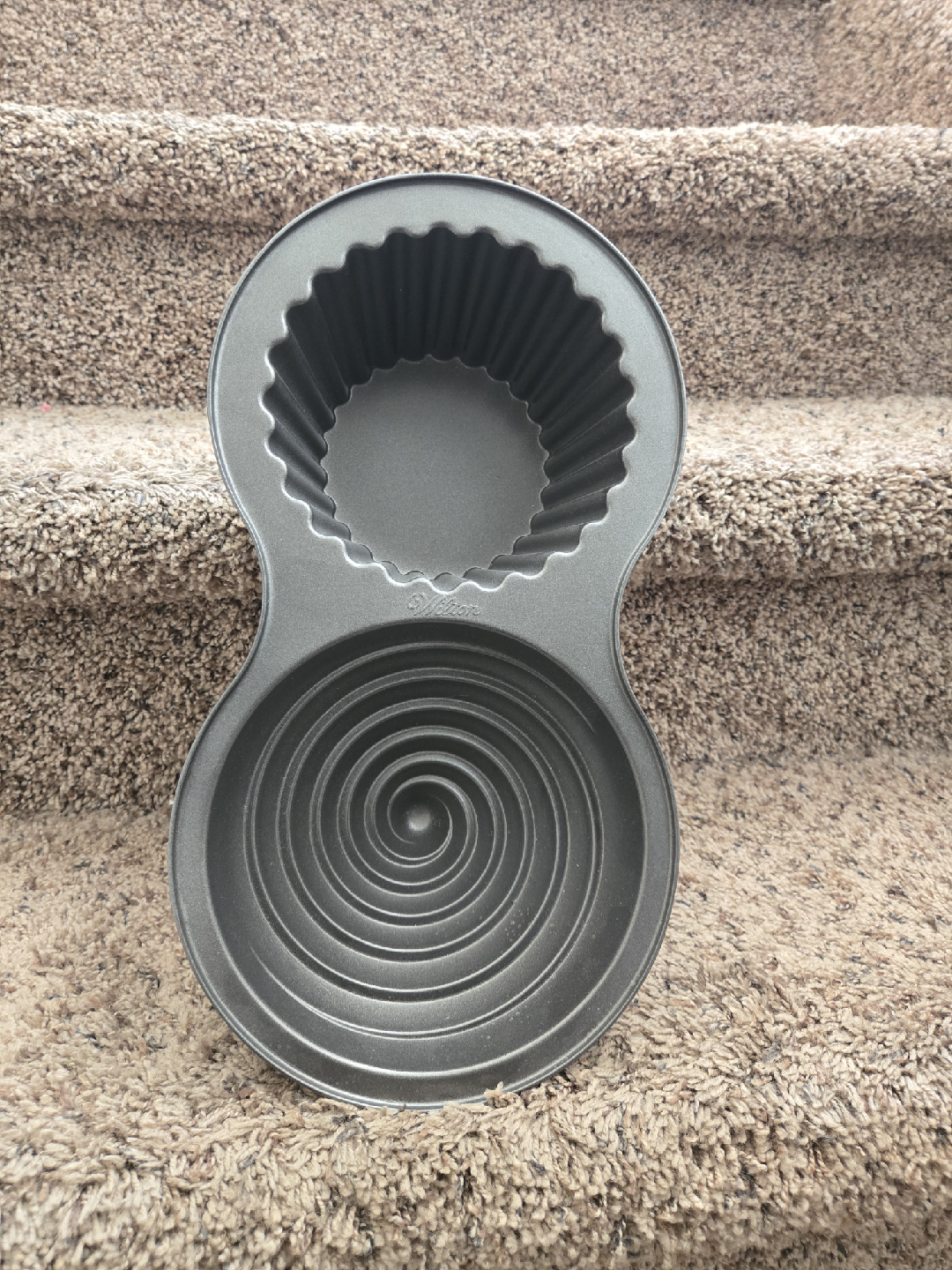 Wilton Giant Cupcake Pan