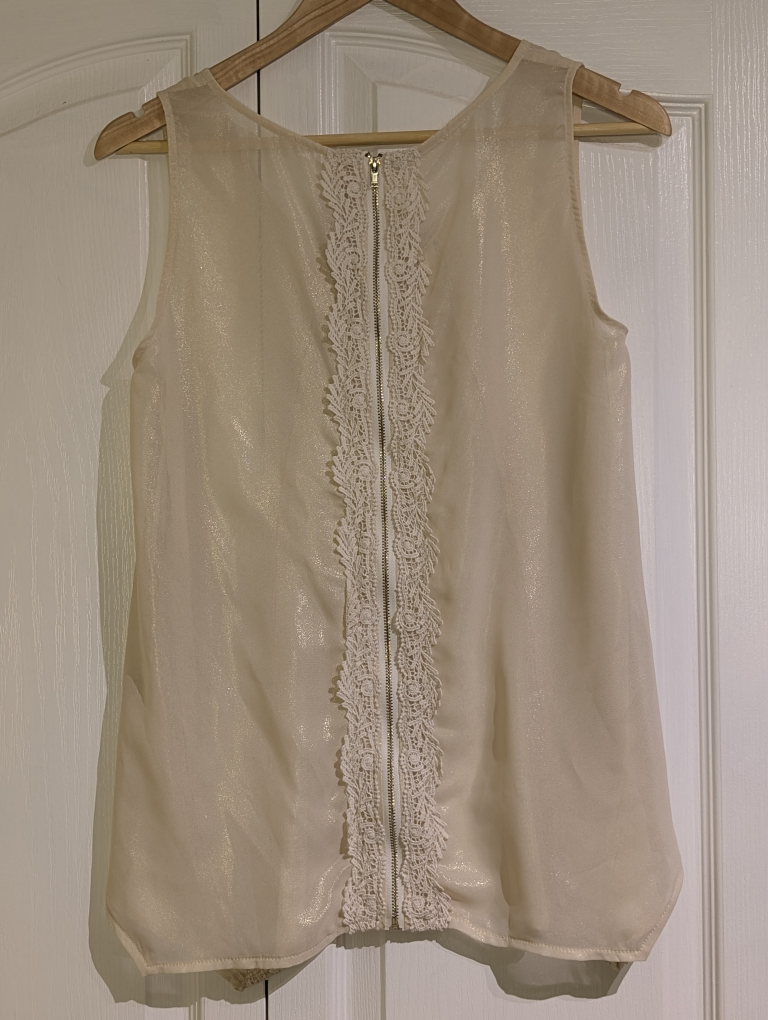 Mystree Cream Sleeveless Top - Size M - photo 2
