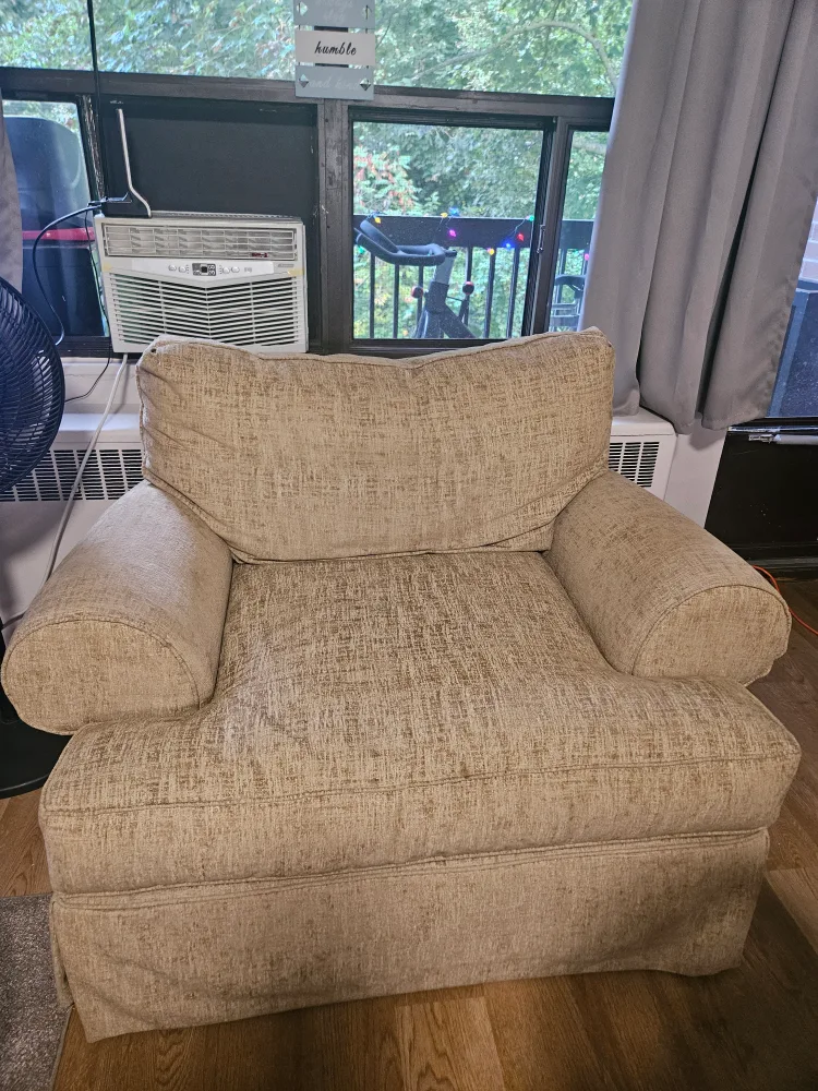 Comfortable Beige Armchair image indicator(3)