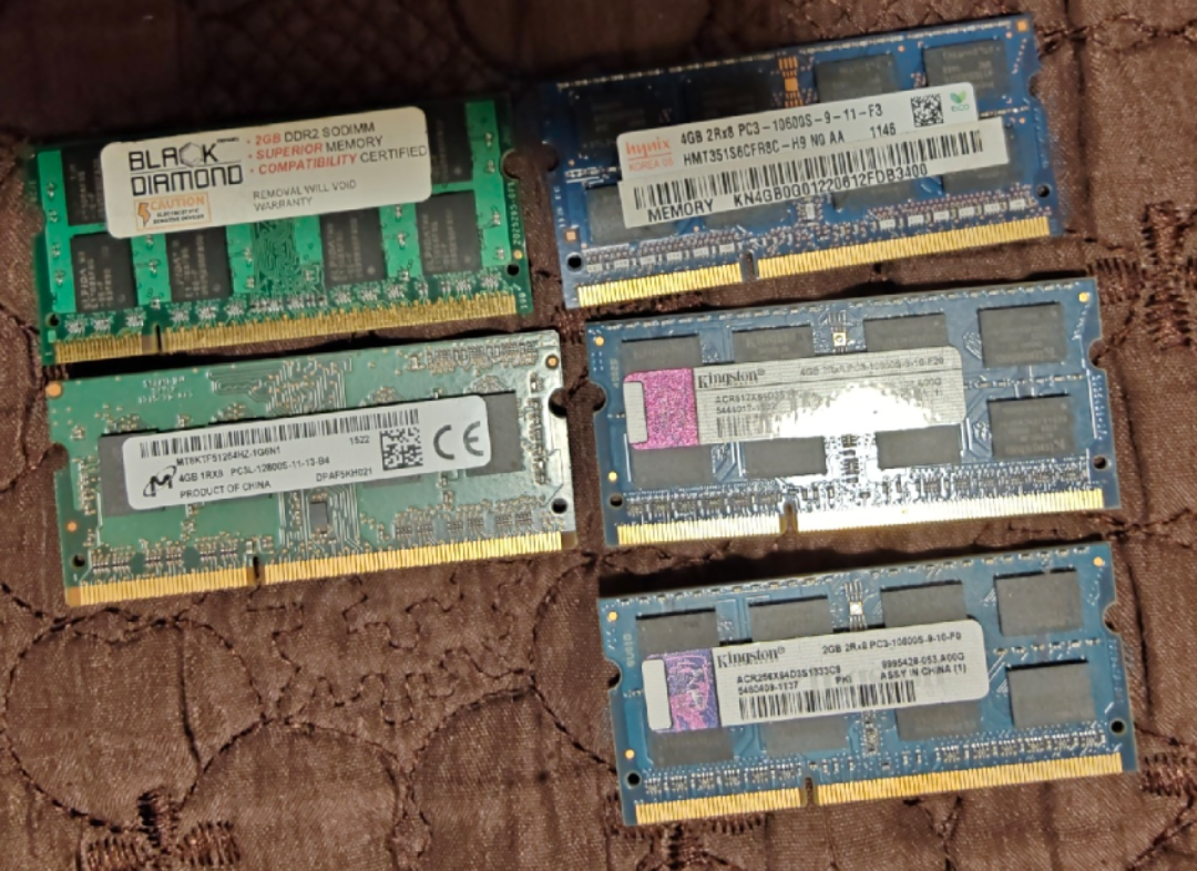 Mixed RAM Sticks - Kingston, Hynix, Black Diamond 🥕