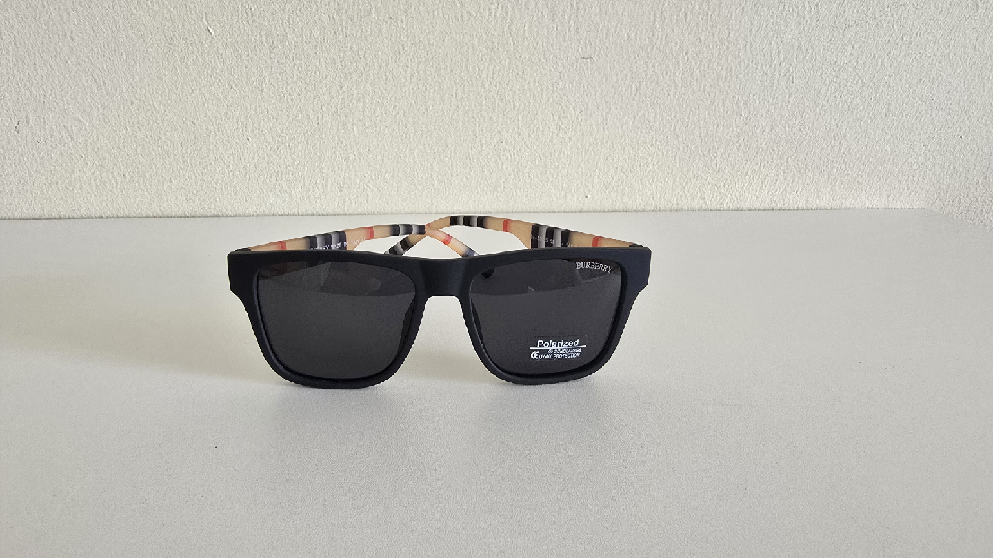 Burberry Sunglasses with Case - photo 4